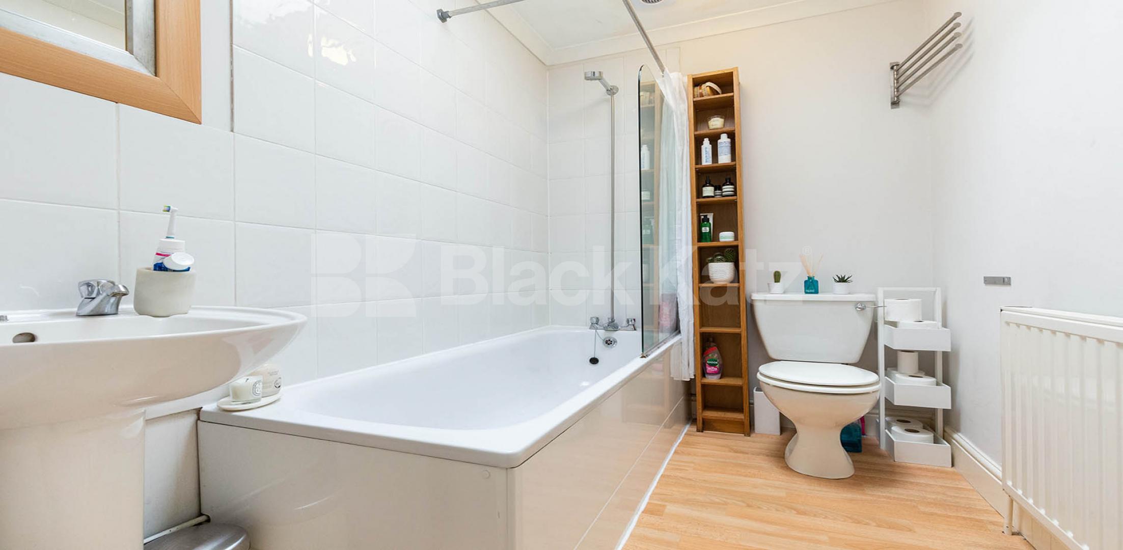 Situated in a prime location the property offers a sun trap roof terrace Swan Yard, Highbury & Islington 